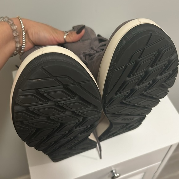 ECCO Gor-Tex SOLICE Mid Cut Boot - Picture 7 of 7